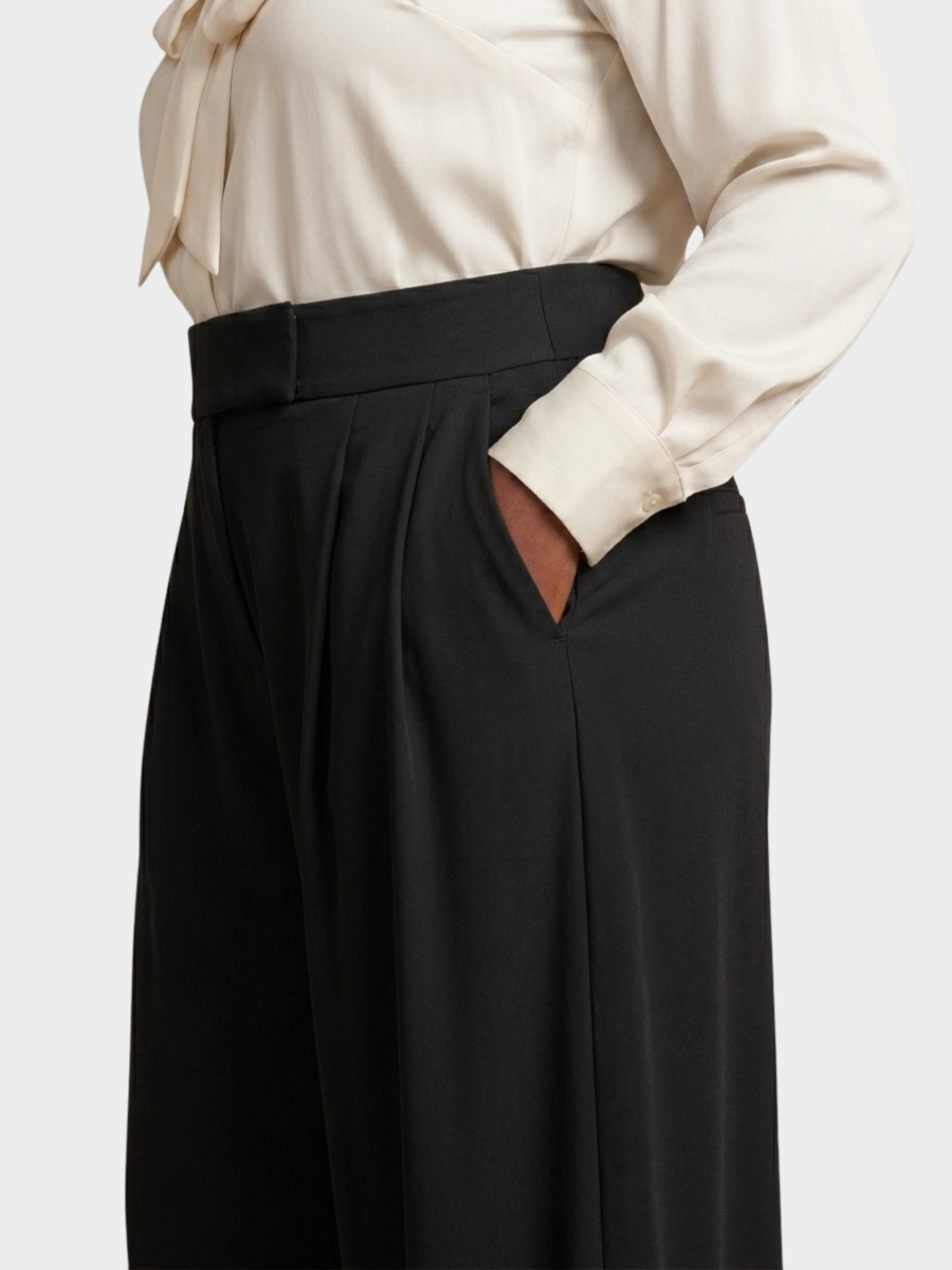 StretchSculpt Curve Pants